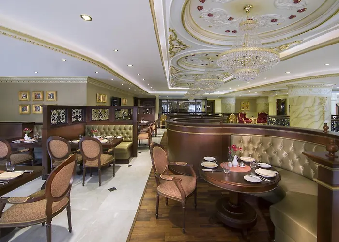 Royal Rose Abu Dhabi, A Curio Collection By Hilton AffiliatedHotel Stelle